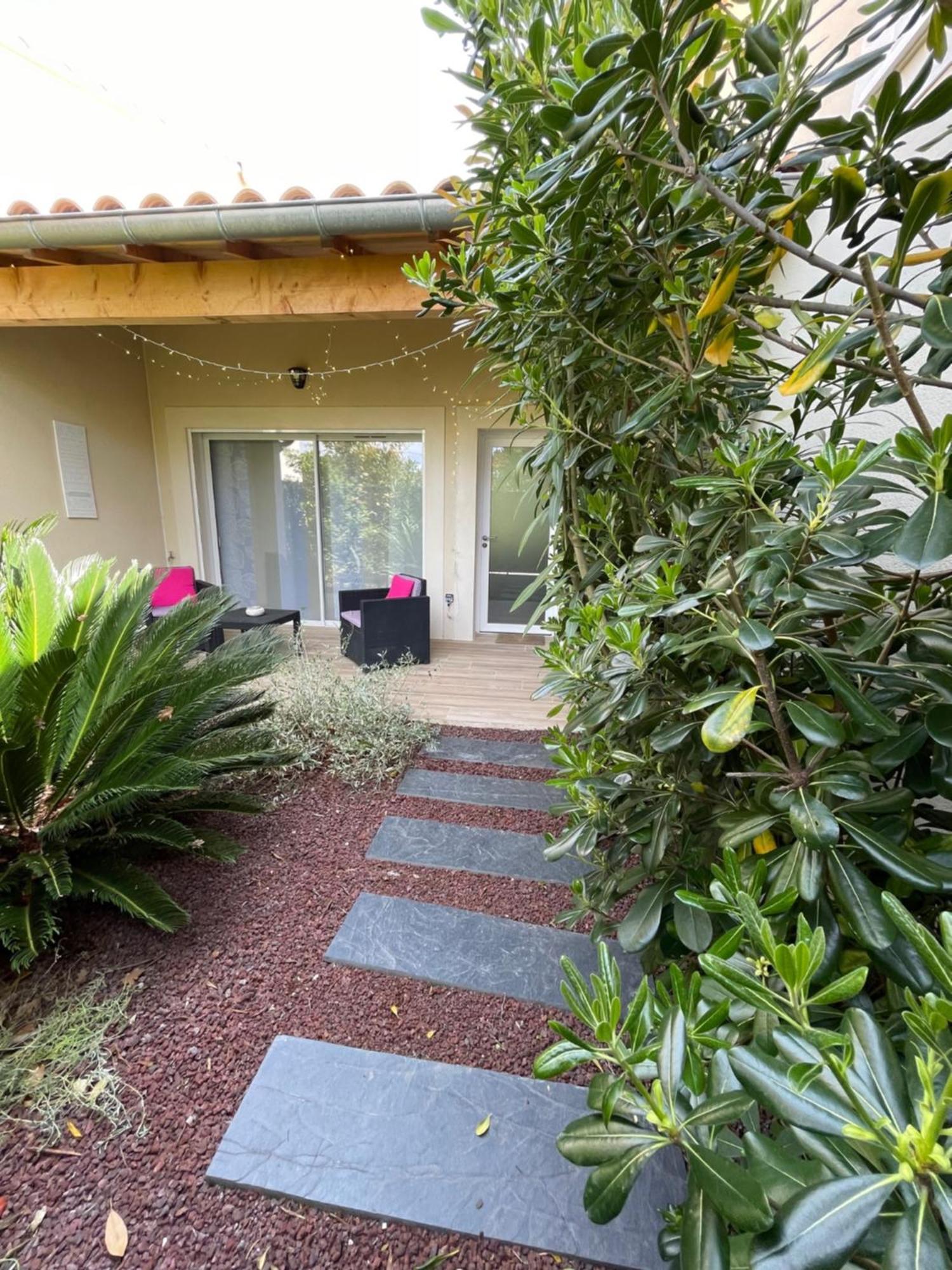 Les Jardins Du Castelas - Piscines, Jardins Et Spas Privatifs Uchaux Quarto foto