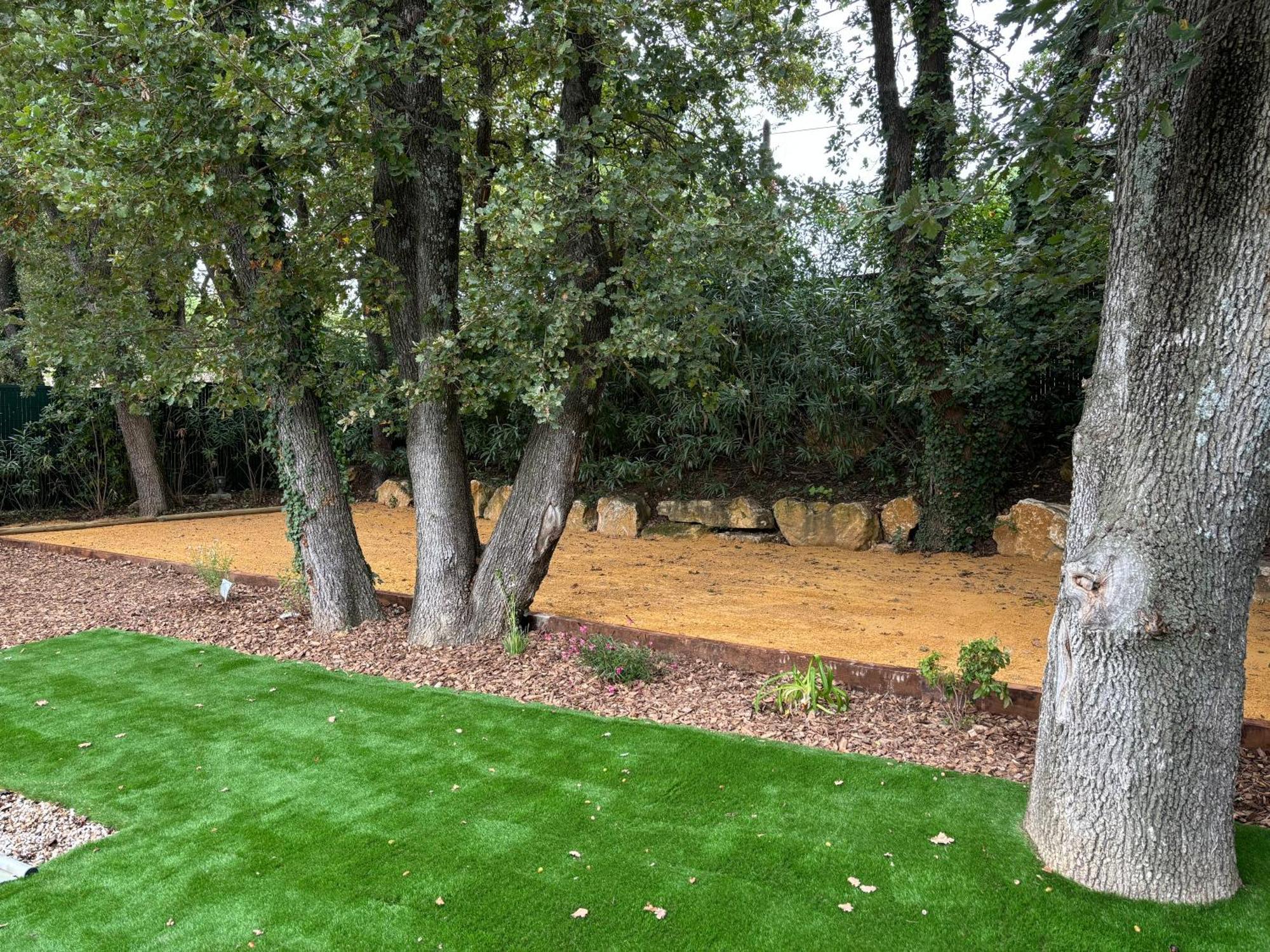 Les Jardins Du Castelas - Piscines, Jardins Et Spas Privatifs Uchaux Exterior foto